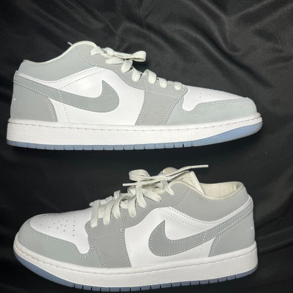 Size 10.5 - Wmns Nike Air Jordan 1 Low White Wolf Grey Women's Shoes - Picture 3 of 8